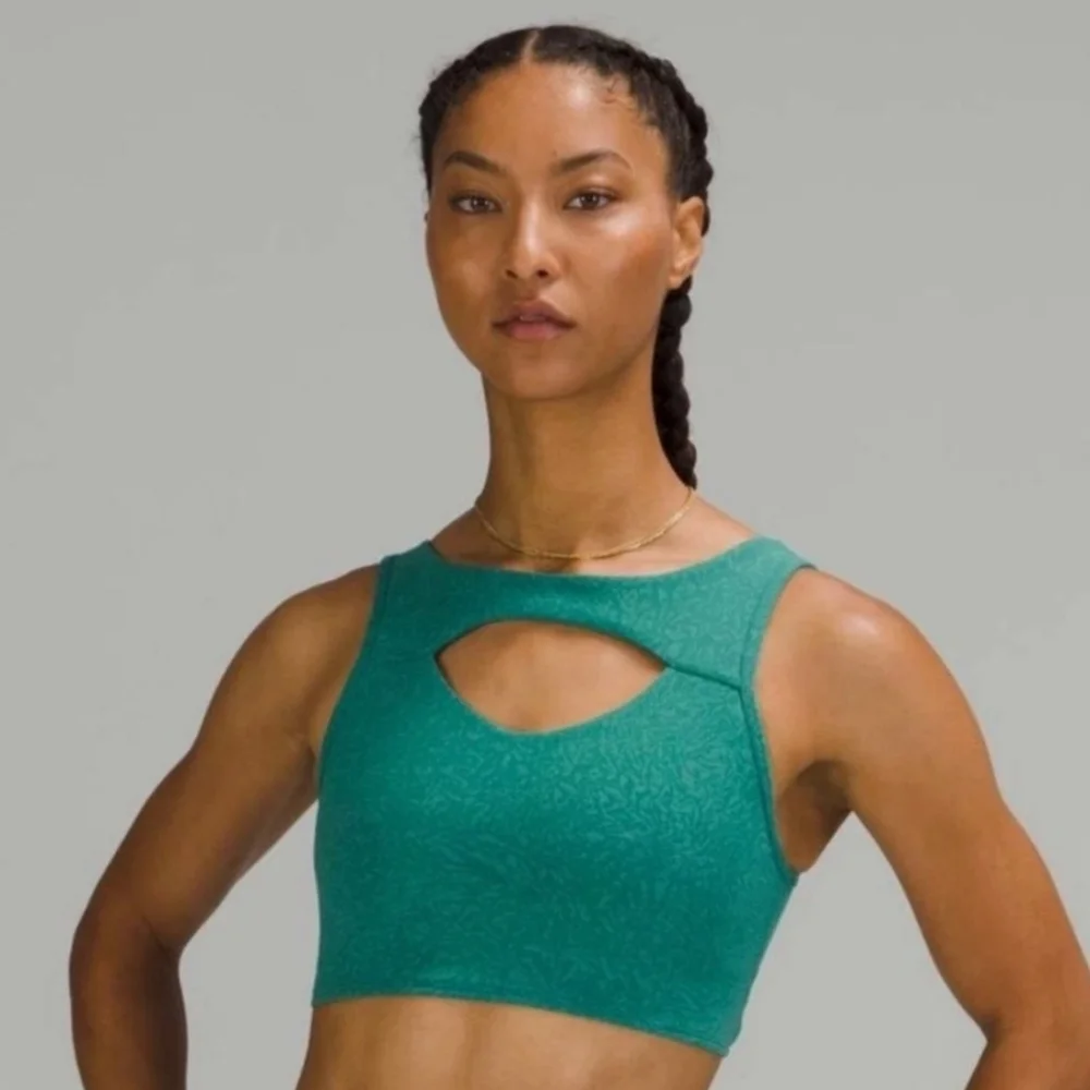Lululemon Everlux Cut-Out Bra